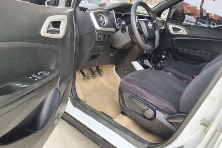 Used Brilliance V3 2015 1.5L Manual Comfort Model Driver Seat