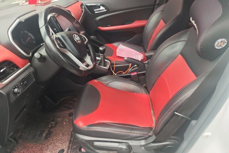 Used Brilliance V3 2015 1.5L Manual Smart Version Driver Seat
