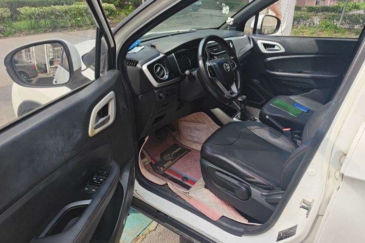 Used Brilliance V3 2015 1.5L Automatic Smart Version Driver Seat