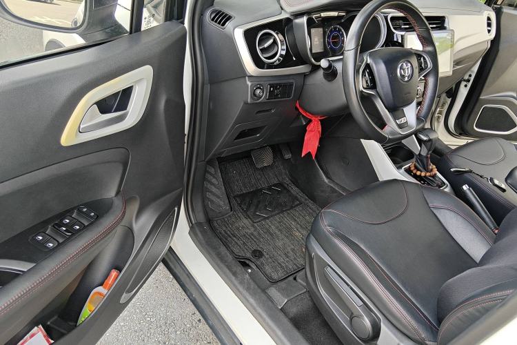 Used Brilliance V3 2015 1.5L Automatic Smart Version Driver Seat
