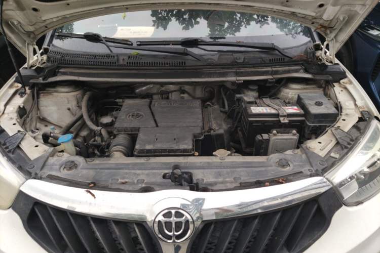 Used Brilliance V3 2015 1.5T Automatic Elite Model Engine Bay