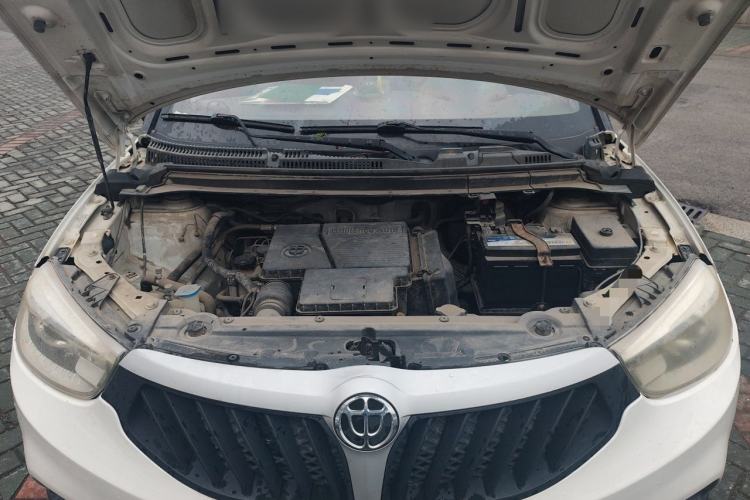 Used Brilliance V3 2015 1.5L Manual Comfort Model Engine Bay