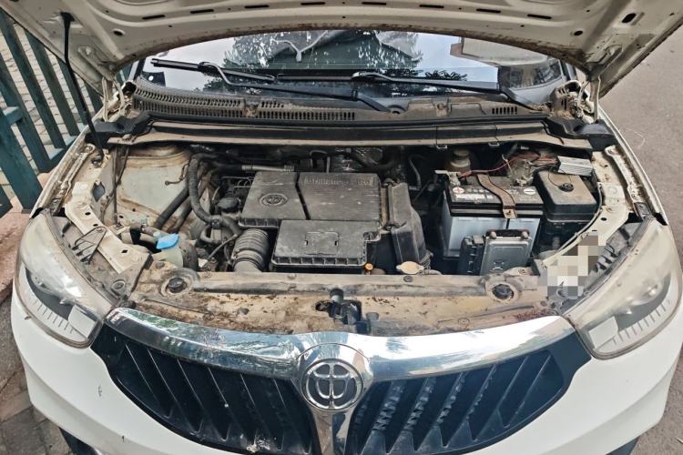 Used Brilliance V3 2015 1.5L Automatic Elite Model Engine Bay