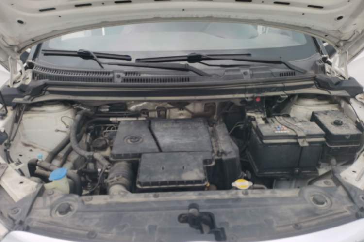 Used Brilliance V3 2015 1.5L Manual Elite Model Engine Bay