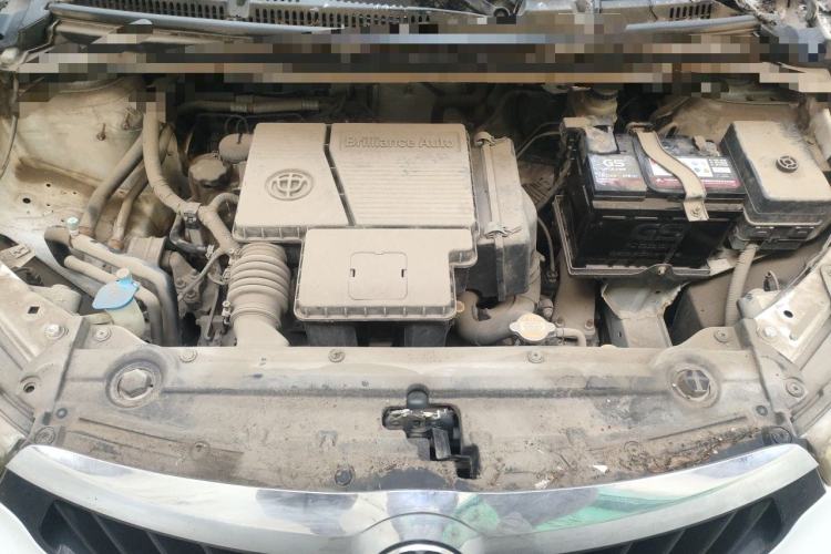 Used Brilliance V3 2015 1.5L Manual Smart Version Engine Bay