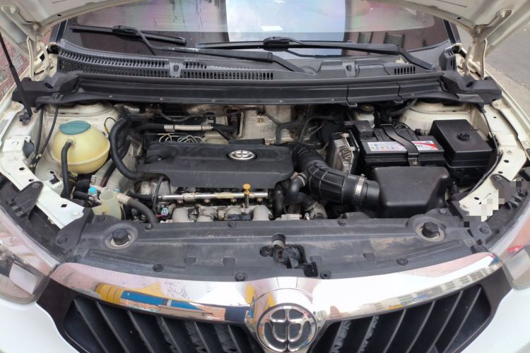 Used Brilliance V3 2015 1.5T Automatic Elite Model Engine Bay