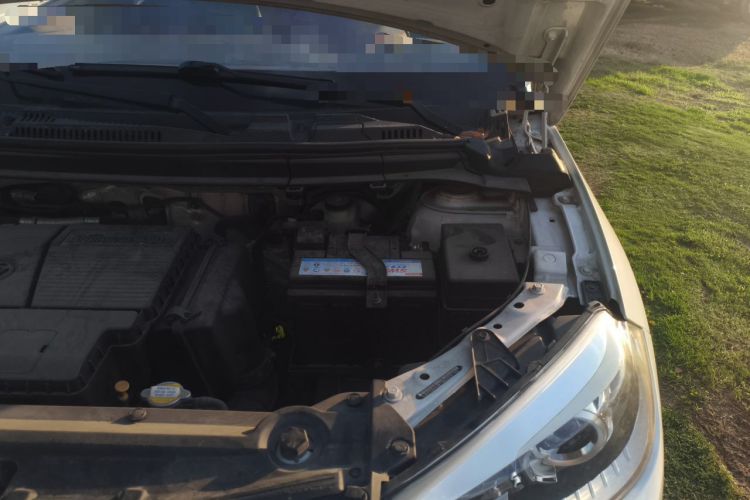 Used Brilliance V3 2015 1.5L Manual Smart Version Engine Bay Left