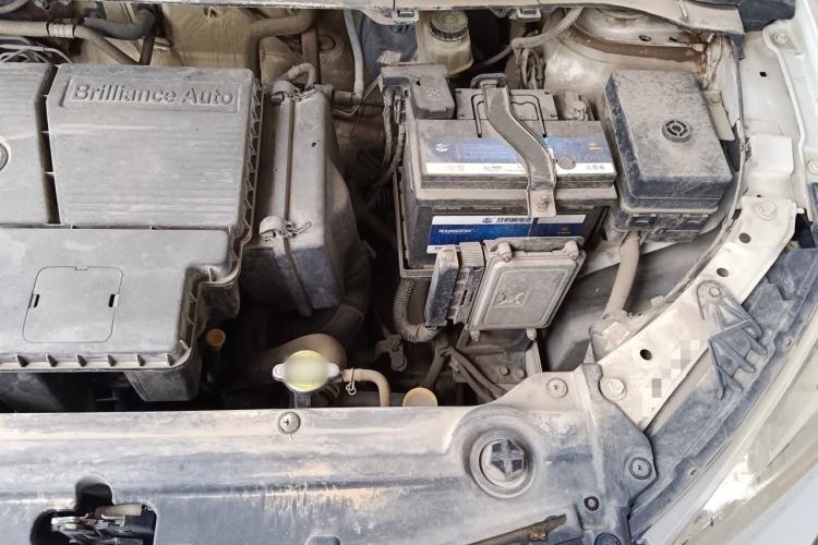 Used Brilliance V3 2015 1.5L Automatic Comfort Edition Engine Bay Left