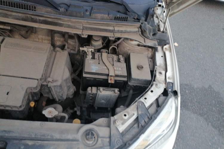Used Brilliance V3 2015 1.5L Automatic Smart Version Engine Bay Left