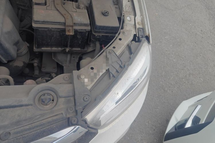 Used Brilliance V3 2015 1.5L Manual Elite Model Engine Bay Left
