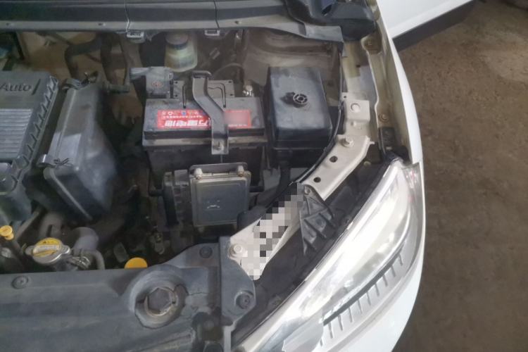 Used Brilliance V3 2015 1.5L Automatic Smart Version Engine Bay Left