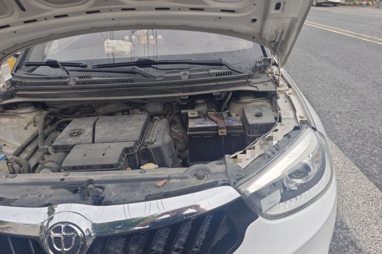 Used Brilliance V3 2015 1.5L Manual Smart Version Engine Bay Left