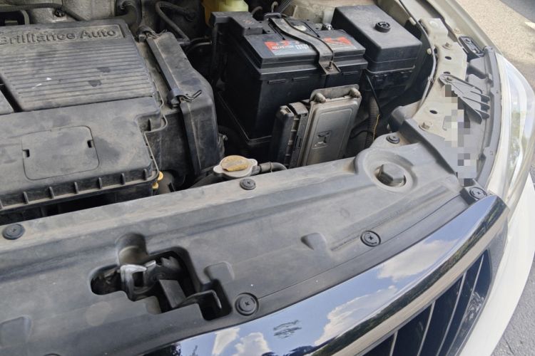 Used Brilliance V3 2015 1.5L Automatic Smart Version Engine Bay Left