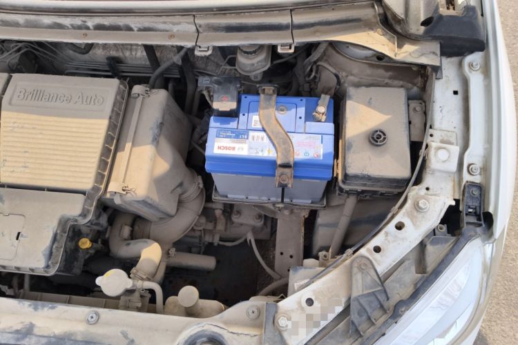 Used Brilliance V3 2015 1.5L Manual Elite Model Engine Bay Left