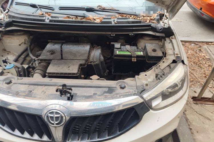 Used Brilliance V3 2015 1.5L Manual Smart Version Engine Bay Left