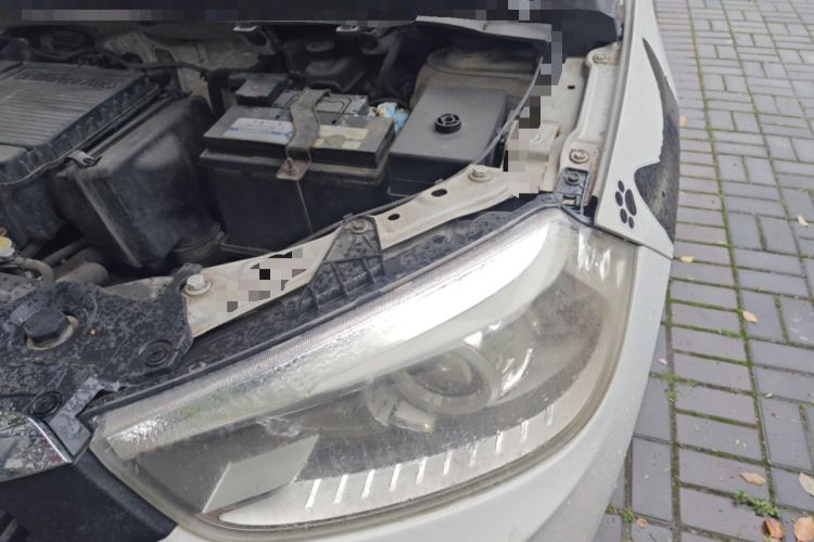 Used Brilliance V3 2015 1.5L Manual Smart Version Engine Bay Left