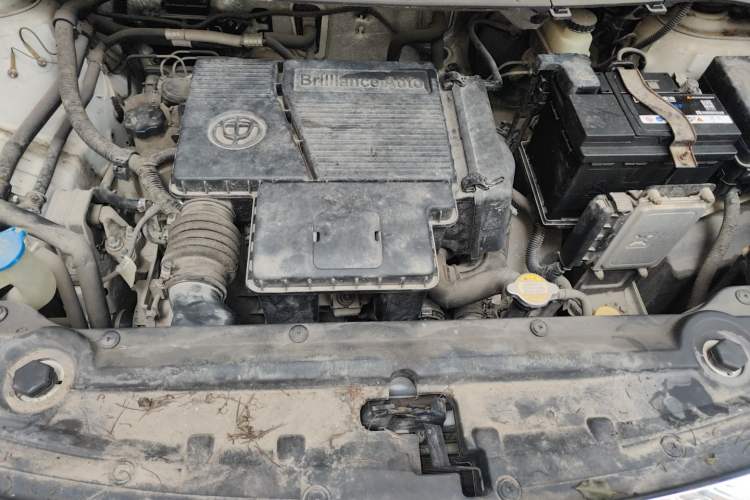 Used Brilliance V3 2015 1.5L Automatic Smart Version Engine Bay