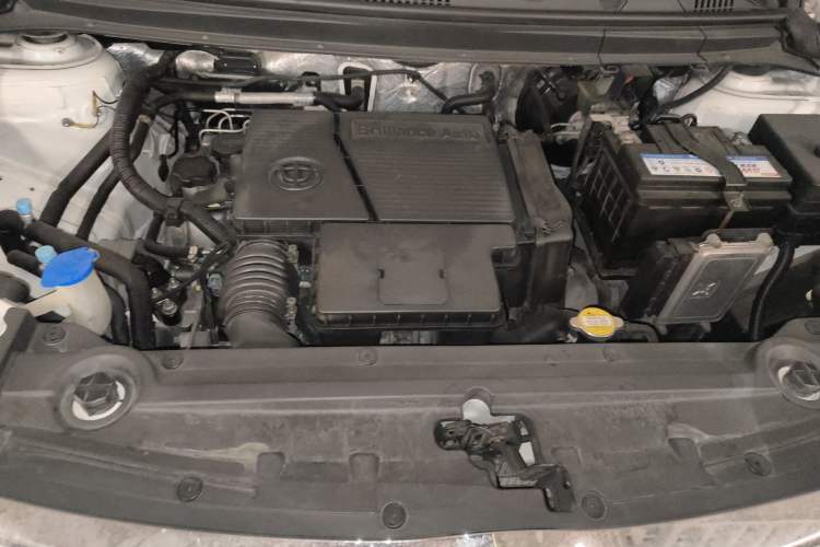 Used Brilliance V3 2015 1.5L Automatic Elite Model Engine Bay