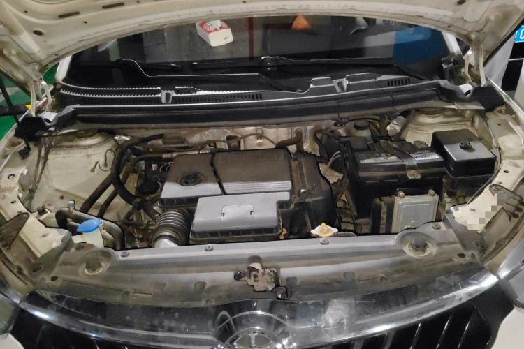 Used Brilliance V3 2015 1.5L Automatic Smart Version Engine Bay