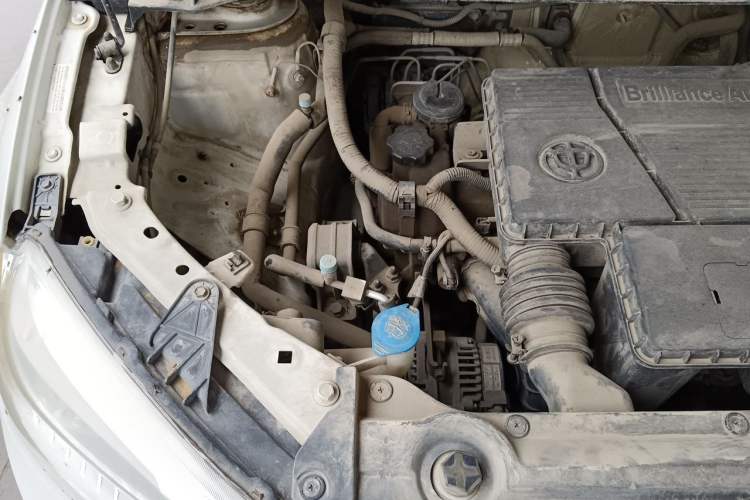 Used Brilliance V3 2015 1.5L Automatic Comfort Edition Engine Bay Right