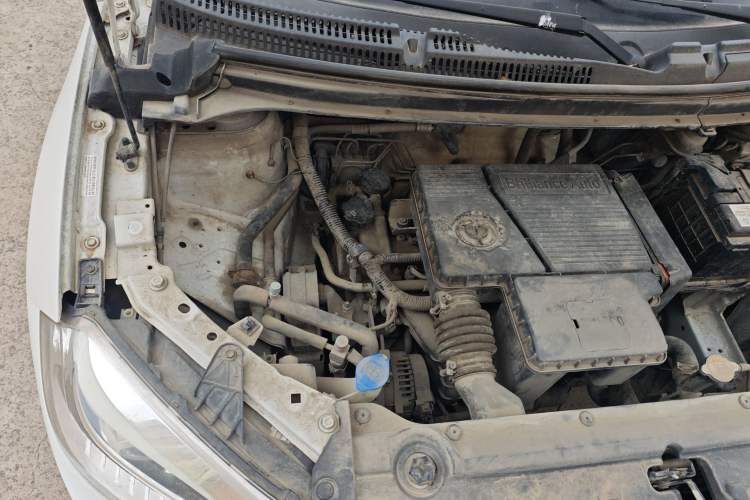 Used Brilliance V3 2015 1.5L Manual Elite Model Engine Bay Right