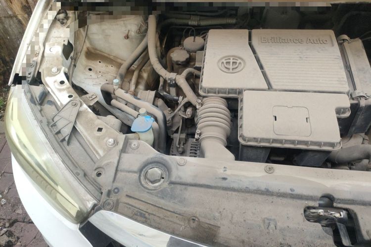 Used Brilliance V3 2015 1.5L Manual Smart Version Engine Bay Right