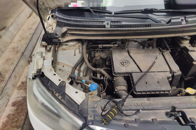 Used Brilliance V3 2015 1.5L Automatic Elite Model Engine Bay Right