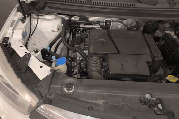 Used Brilliance V3 2015 1.5L Automatic Elite Model Engine Bay Right