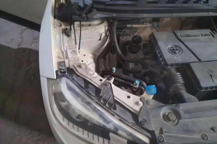 Used Brilliance V3 2015 1.5L Automatic Smart Version Engine Bay Right