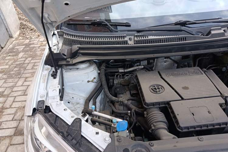 Used Brilliance V3 2015 1.5L Manual Smart Version Engine Bay Right