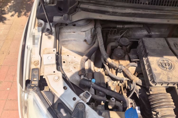 Used Brilliance V3 2015 1.5L Manual Elite Model Engine Bay Right