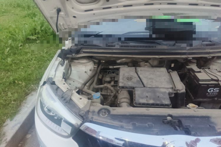 Used Brilliance V3 2015 1.5L Manual Smart Version Engine Bay Right