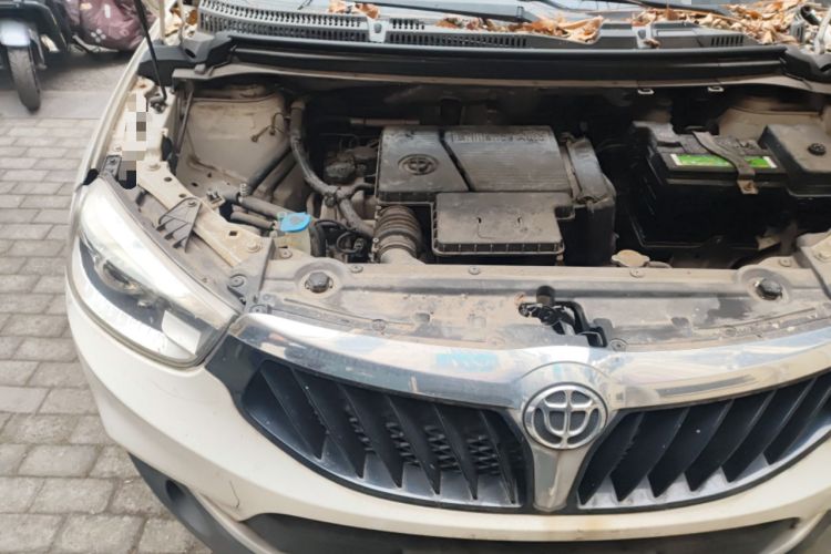 Used Brilliance V3 2015 1.5L Manual Smart Version Engine Bay Right
