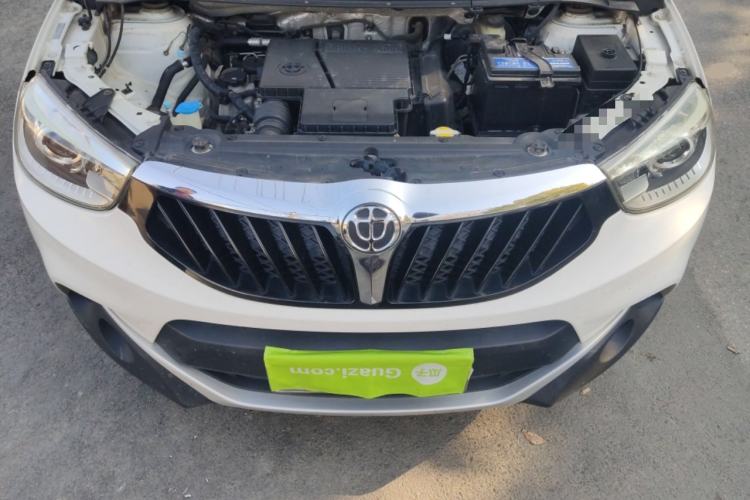 Used Brilliance V3 2015 1.5L Manual Smart Version Engine Bay