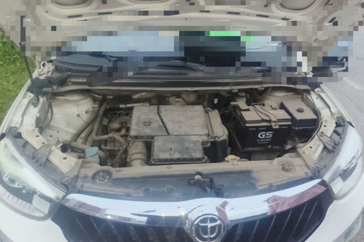 Used Brilliance V3 2015 1.5L Manual Smart Version Engine Bay