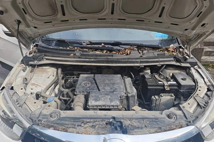 Used Brilliance V3 2015 1.5L Automatic Smart Version Engine Bay
