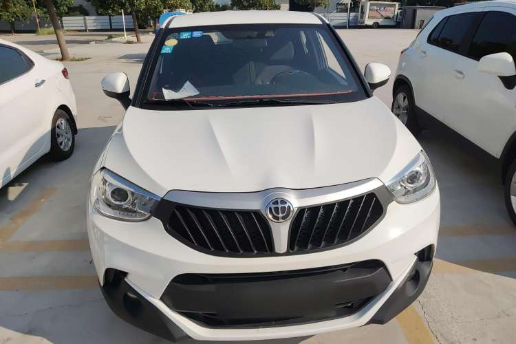 Used Brilliance V3 2015 1.5L Manual Comfort Model Exterior 1