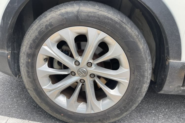 Used Brilliance V3 2015 1.5L Automatic Elite Model Exterior 3