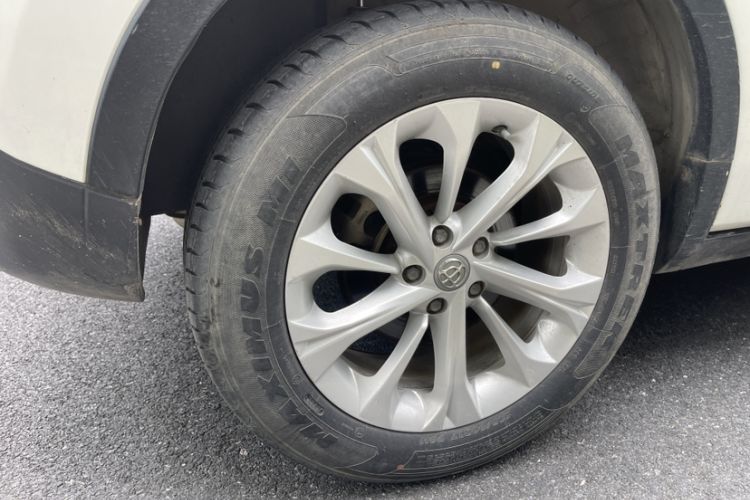 Used Brilliance V3 2015 1.5L Automatic Elite Model Exterior 7