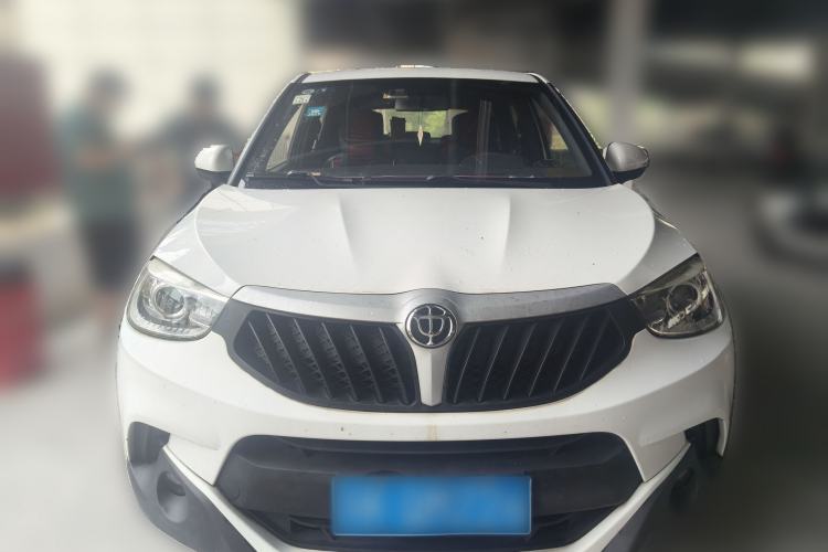 Used Brilliance V3 2015 1.5L Manual Base Version Front
