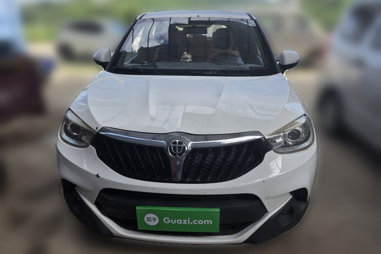 Used Brilliance V3 2015 1.5L Manual Elite Model Front