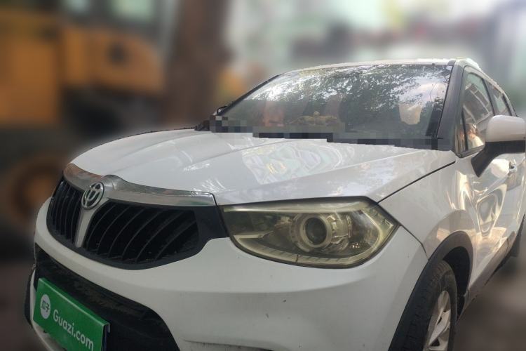 Used Brilliance V3 2015 1.5L Manual Smart Version Front