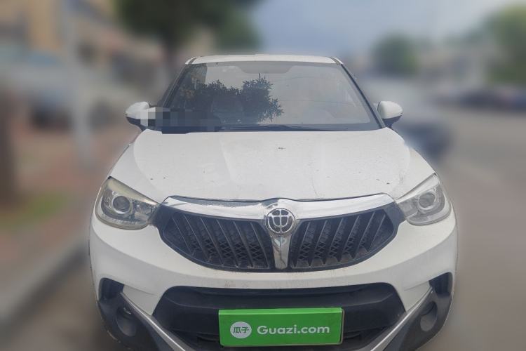 Used Brilliance V3 2015 1.5L Manual Elite Model Front