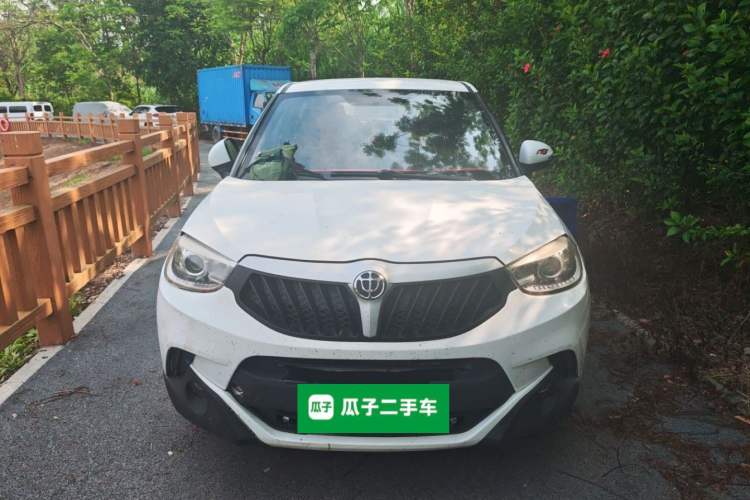 Used Brilliance V3 2015 1.5L Manual Base Version Front