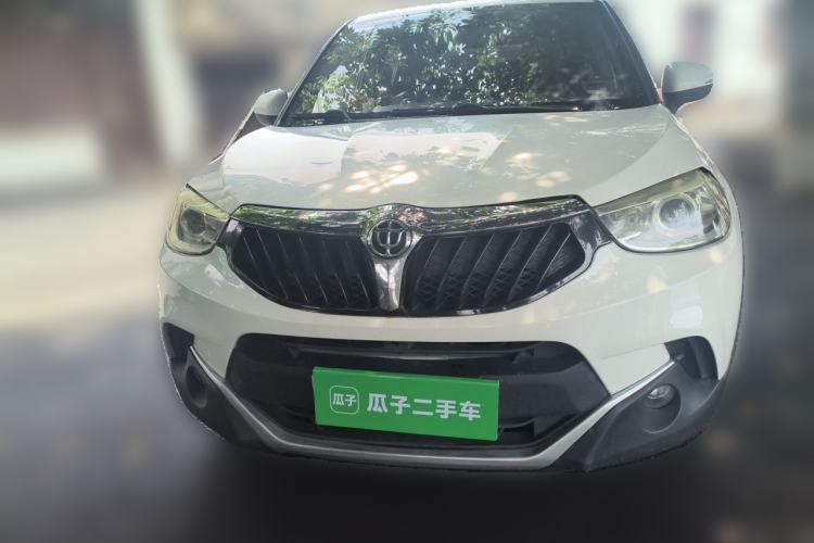 Used Brilliance V3 2015 1.5L Automatic Elite Model Front