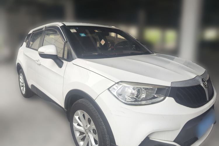 Used Brilliance V3 2015 1.5L Manual Base Version Front Right 45 Deg