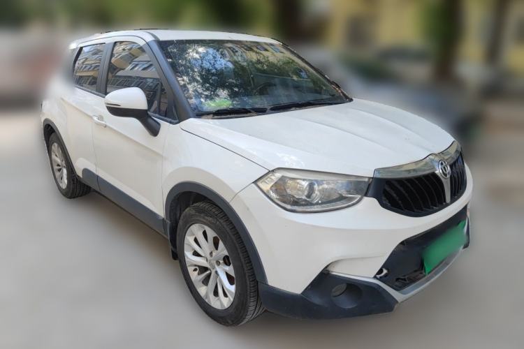 Used Brilliance V3 2015 1.5L Manual Smart Version Front Right 45 Deg
