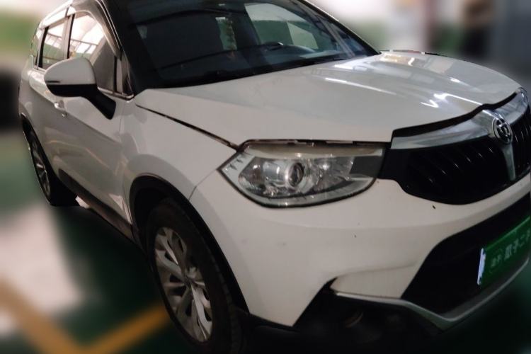 Used Brilliance V3 2015 1.5L Manual Smart Version Front Right 45 Deg