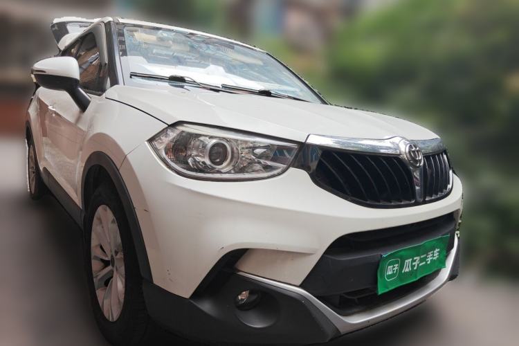 Used Brilliance V3 2015 1.5L Manual Smart Version Front Right 45 Deg