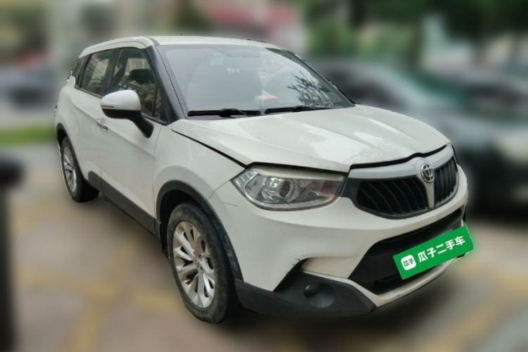 Used Brilliance V3 2015 1.5L Automatic Comfort Edition Front Right 45 Deg